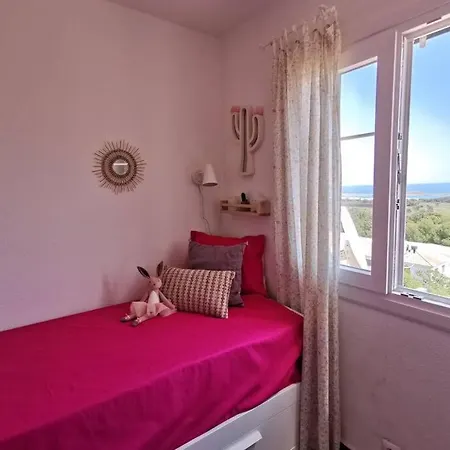 Apartment V. Lona: Beautiful Duplex With A Stunning Seaview Es Mercadal