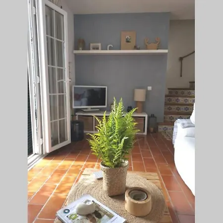 V. Lona: Beautiful Duplex With A Stunning Seaview *