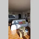 V. Lona: Beautiful Duplex With A Stunning Seaview *